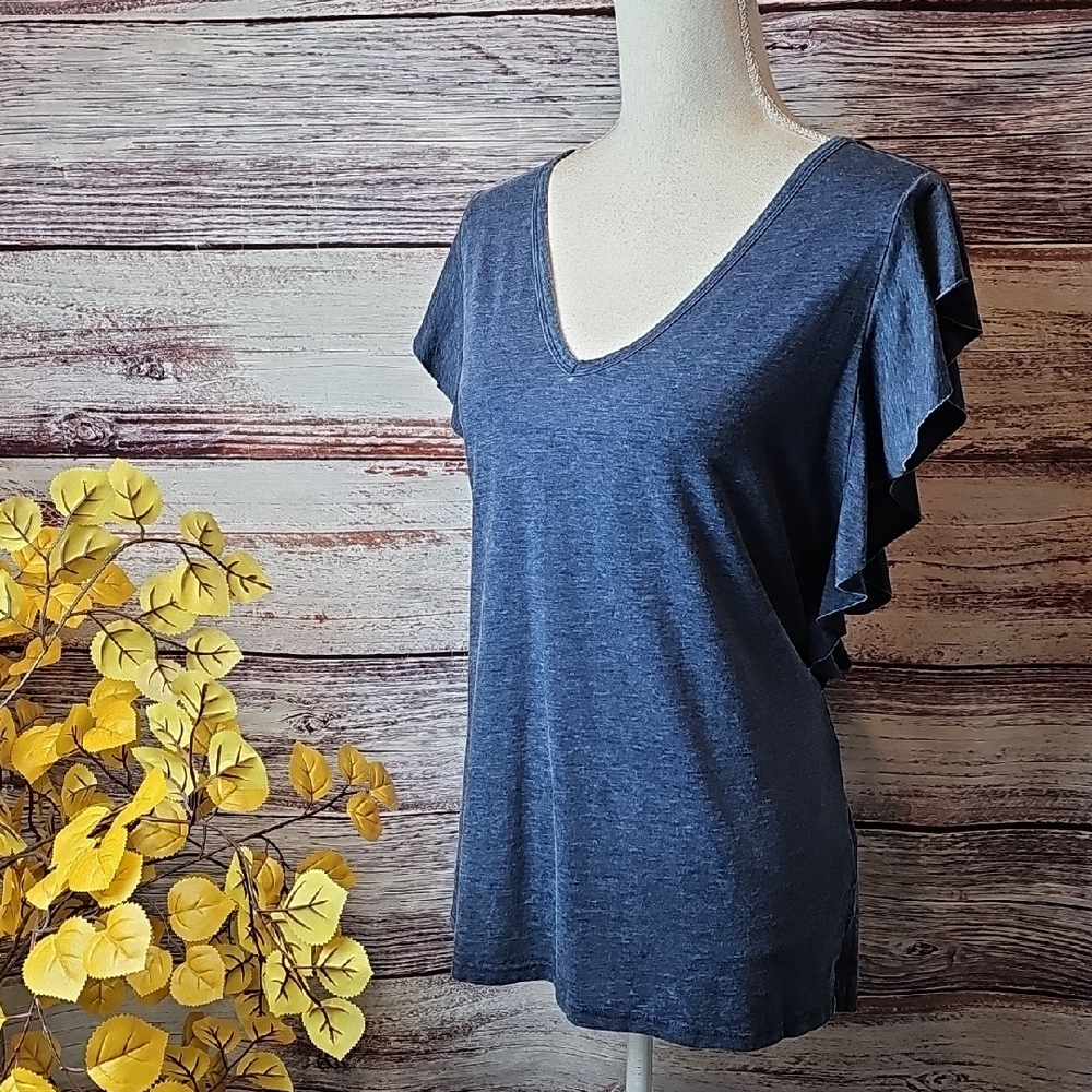 NEW TIME AND TRU BLUE SHORT FLUTTER SLEEVE V-NECK PULLOVER TOP TUNIC TEE